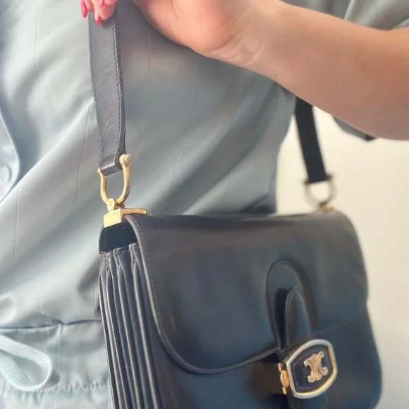 SOLD Vintage Celine Bag - Picture 6 of 17